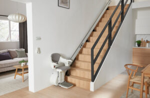 Mid_Chair Bottom of Stairs 1